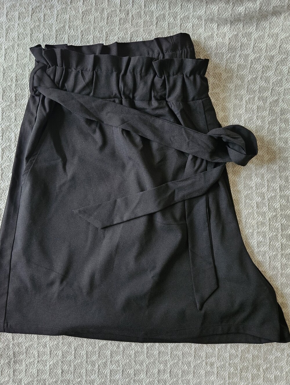 ✨️NWT✨️ Black Paperbag Waist Tie Dress Shorts - Women